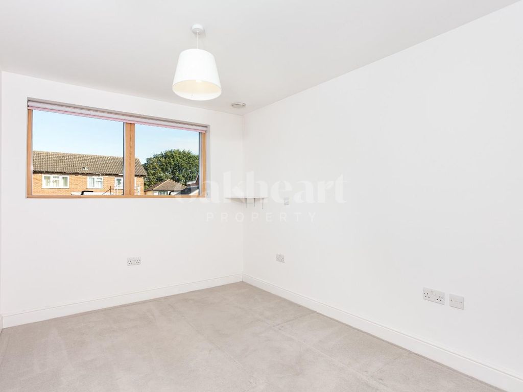 2 bed flat for sale in Point Chase, Marks Tey, Colchester CO6, £210,000