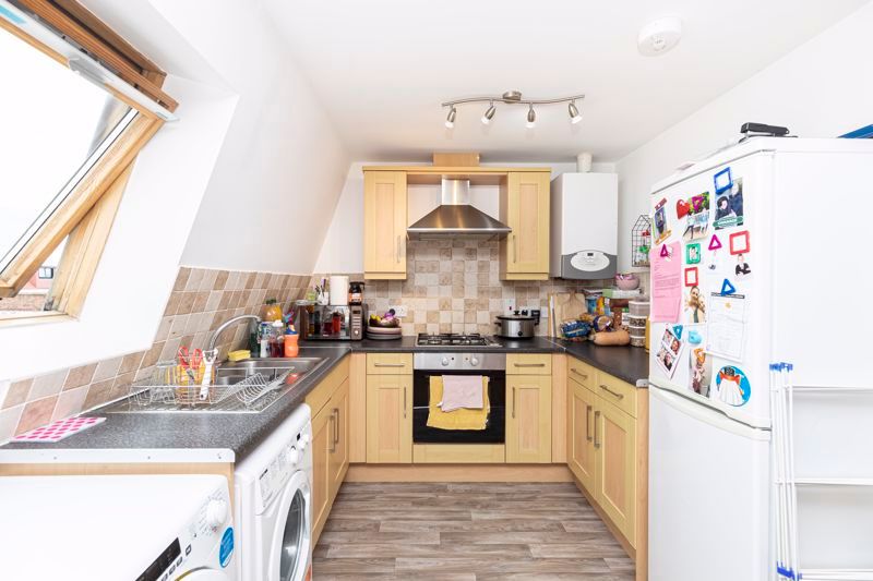 2 bed flat for sale in Wimborne Road, Winton BH9, £170,000