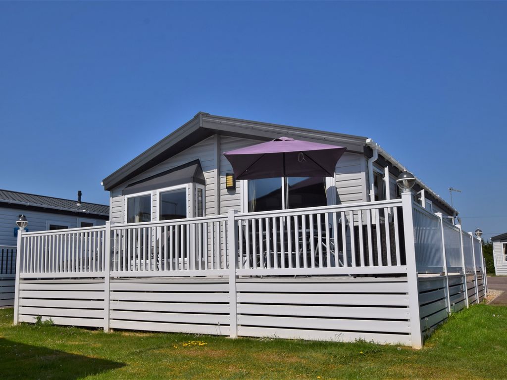 3 bed lodge for sale in Beach Retreat, Pevensey Bay BN24, £120,000