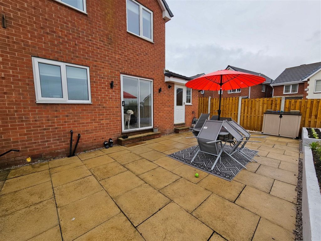 3 bed detached house for sale in Medina Way, Barugh Green, Barnsley S75, £254,000