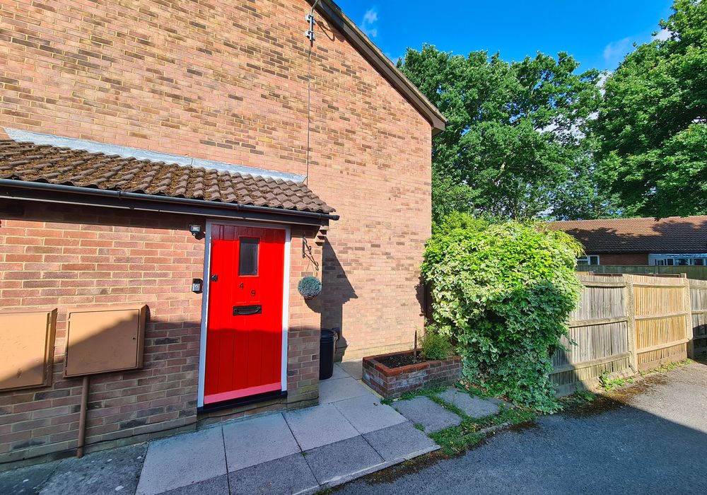 1 bed end terrace house for sale in Alfred Close, Southampton SO40, £220,000