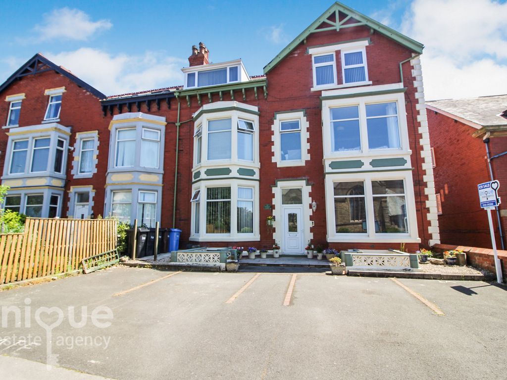 1 bed flat for sale in 26 St. Thomas Road, Lytham St. Annes FY8, £119,950