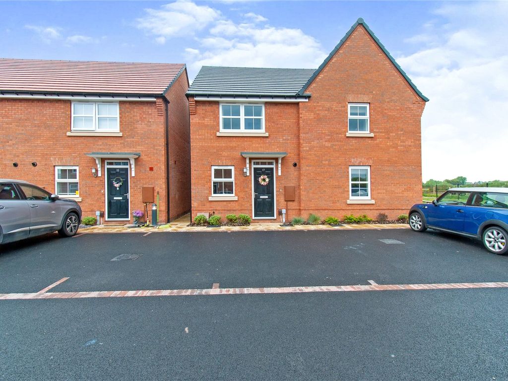 2 bed semi-detached house for sale in Chawton Way, Tamworth, Staffordshire B78, £92,000