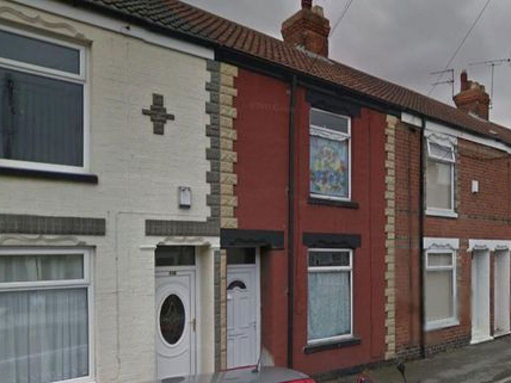 2 bed terraced house for sale in Estcourt Street, Hull HU9, £60,000