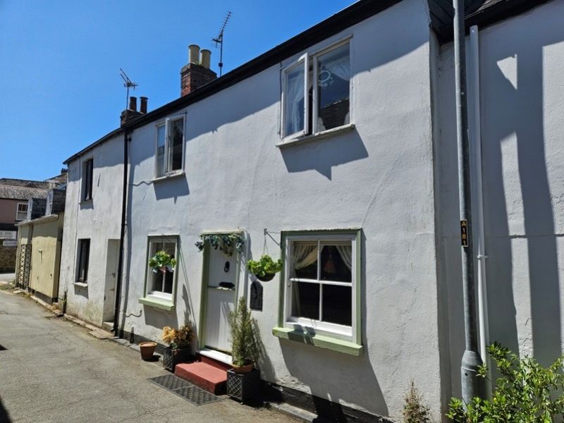 2 bed cottage for sale in Church Lane, Lostwithiel, Cornwall PL22, £200,000