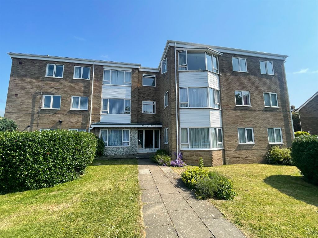 2 bed flat for sale in Rectory Road, Shoreham-By-Sea BN43, £200,000