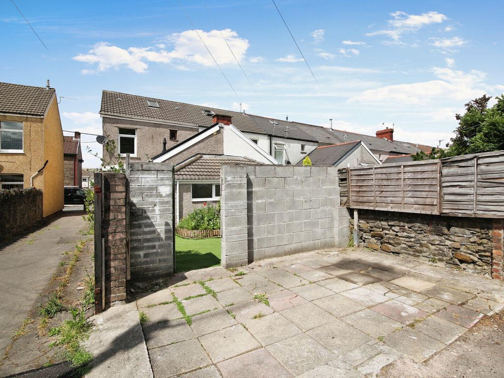 3 bed end terrace house for sale in Nantgarw Road, Caerphilly CF83, £179,000