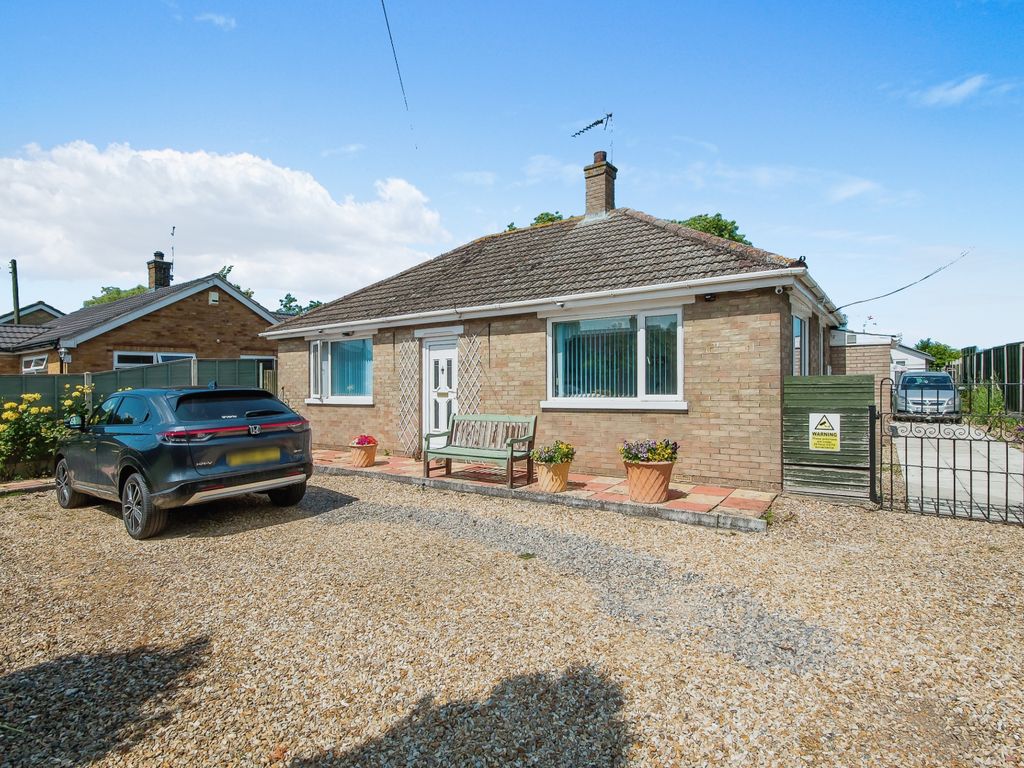 2 bed bungalow for sale in Church Lane, Wrangle, Boston, Lincolnshire PE22, £285,000