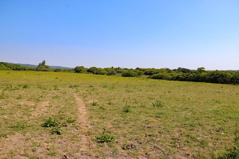Land for sale in Pinged, Burry Port SA16, £75,000
