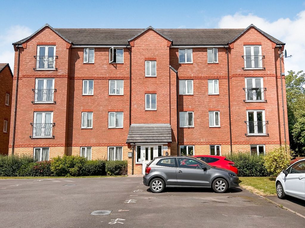 2 bed flat for sale in Wellspring Gardens, Dudley DY2, £125,000