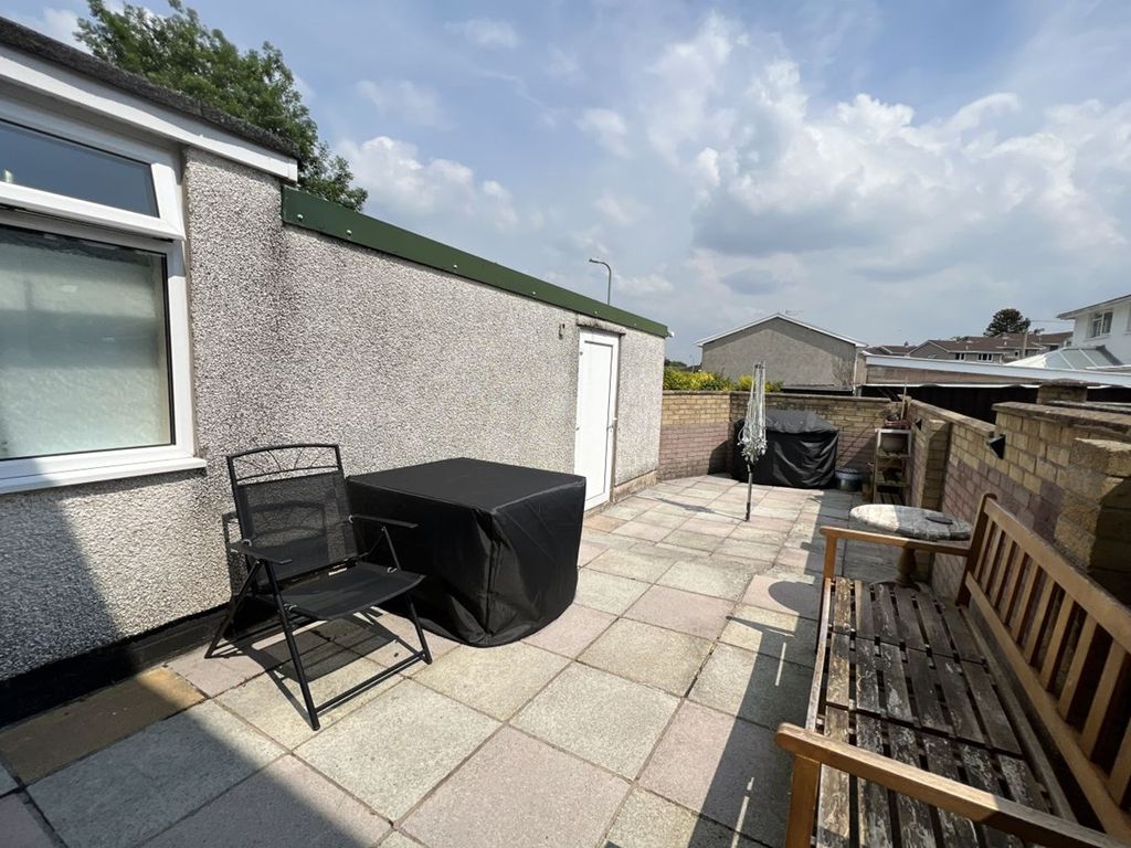 3 bed end terrace house for sale in Dan-Y-Bryn, Gilwern, Abergavenny NP7, £225,000