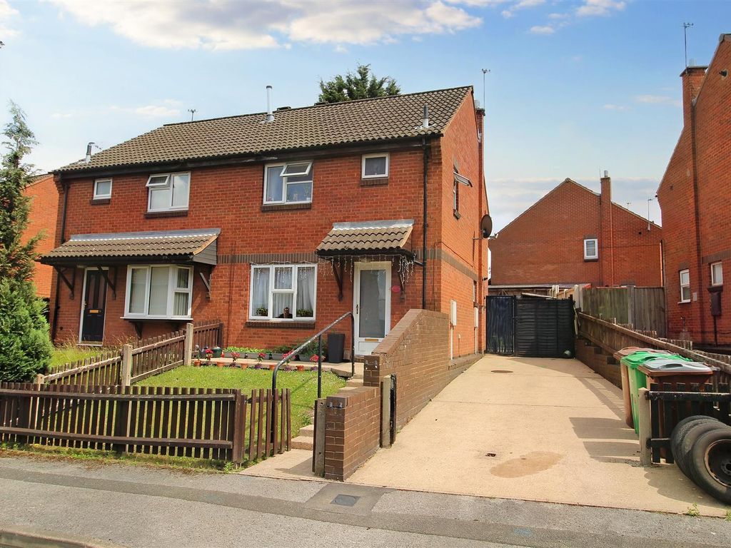2 bed semi-detached house for sale in Violet Close, Basford, Nottingham NG6, £167,500