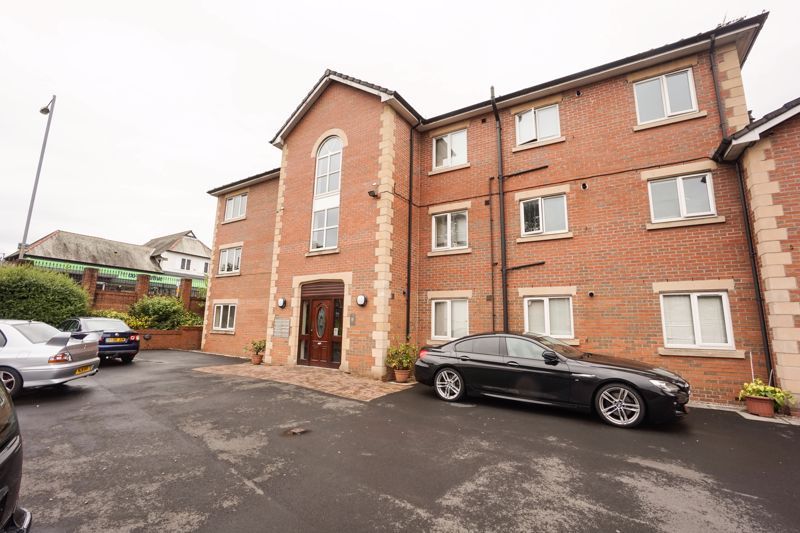 2 bed flat for sale in Hough Street, Bolton BL3, £99,995