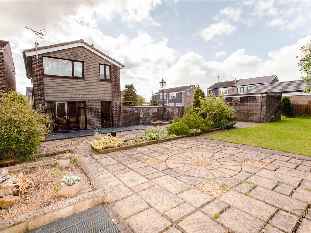 3 bed property for sale in Westbridge Road, Barlborough, Chesterfield S43, £254,950
