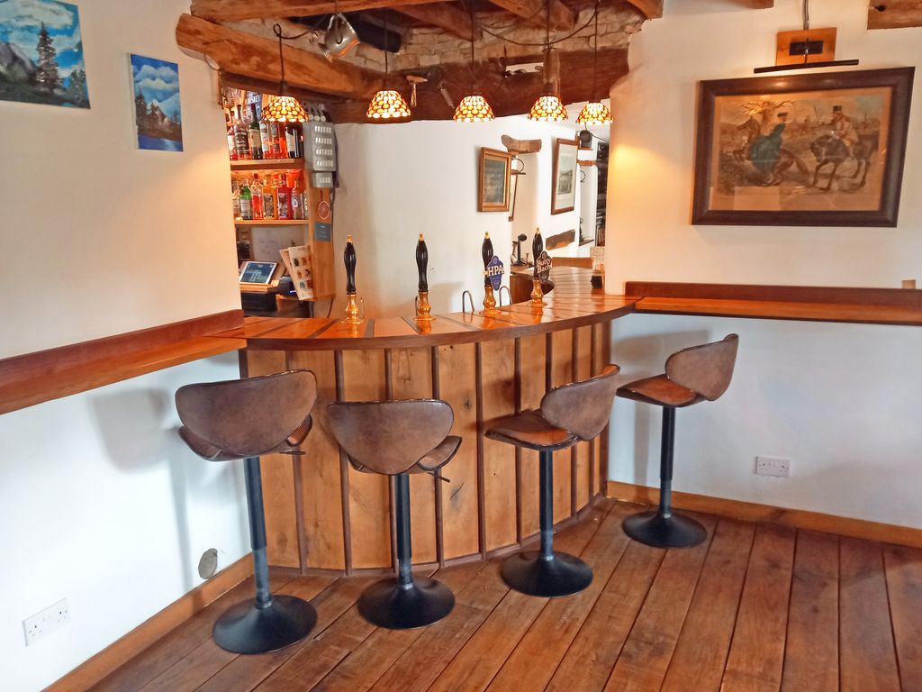 Pub/bar for sale in Brockton, Much Wenlock TF13, £875,000