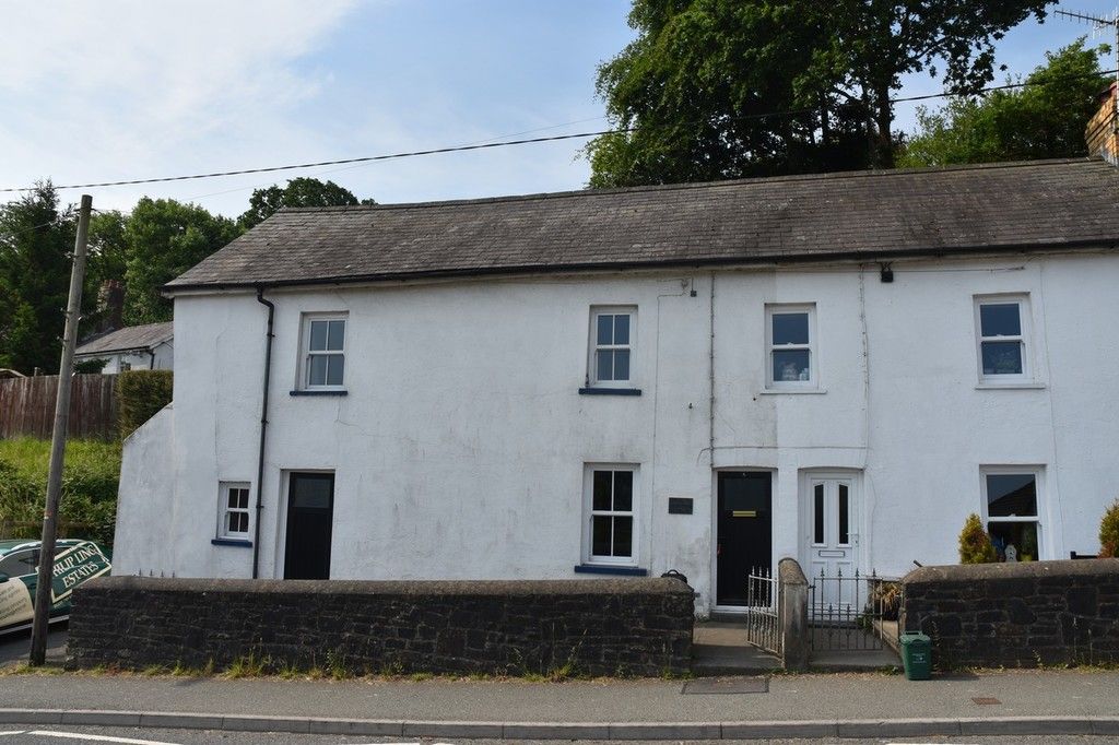 3 bed cottage for sale in Glaziers Row, Newcastle Emlyn SA38, £155,000