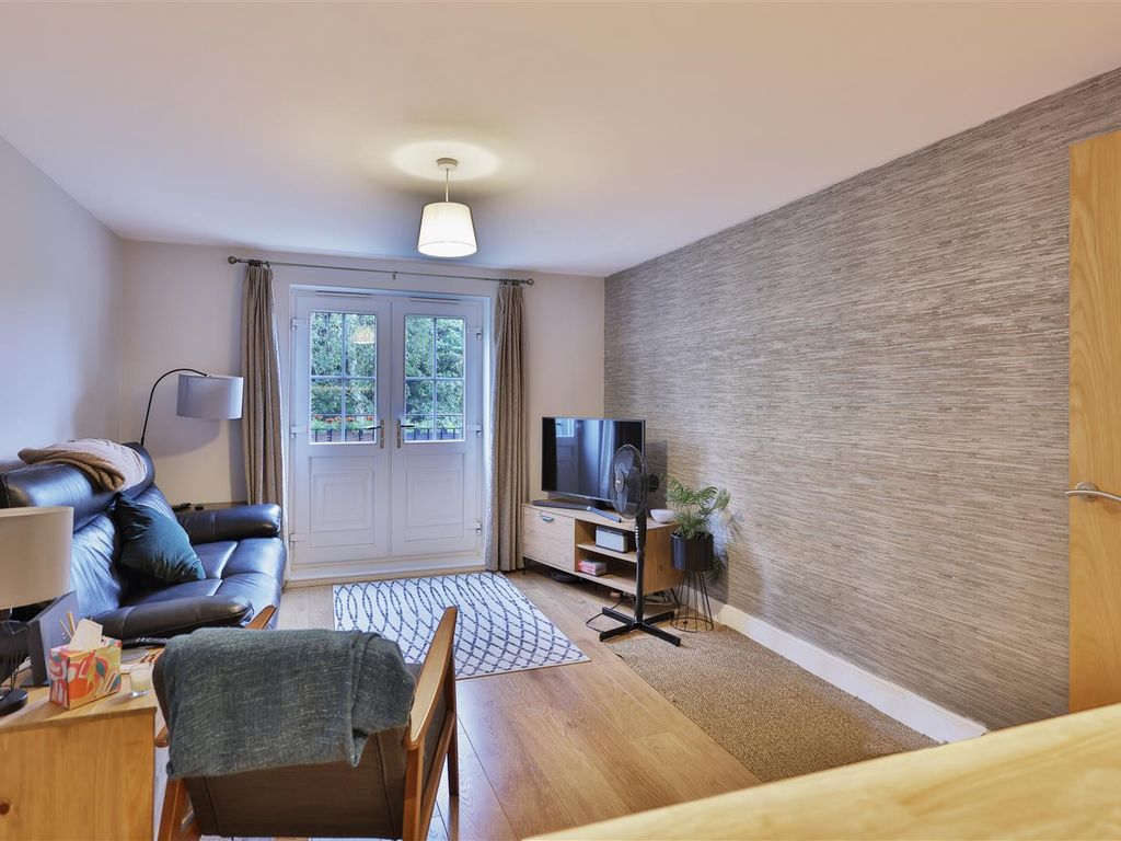 2 bed flat for sale in Birch Close, Huntington, York YO31, £175,000