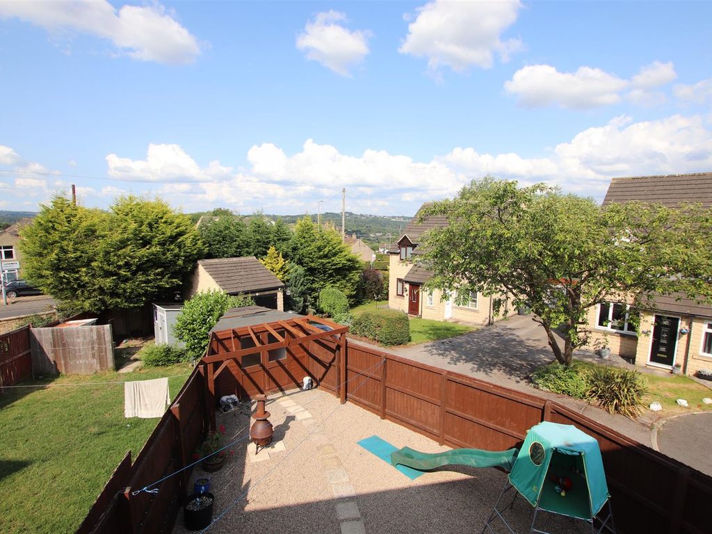 2 bed semi-detached house for sale in Laceby Close, Idle, Bradford BD10, £165,000