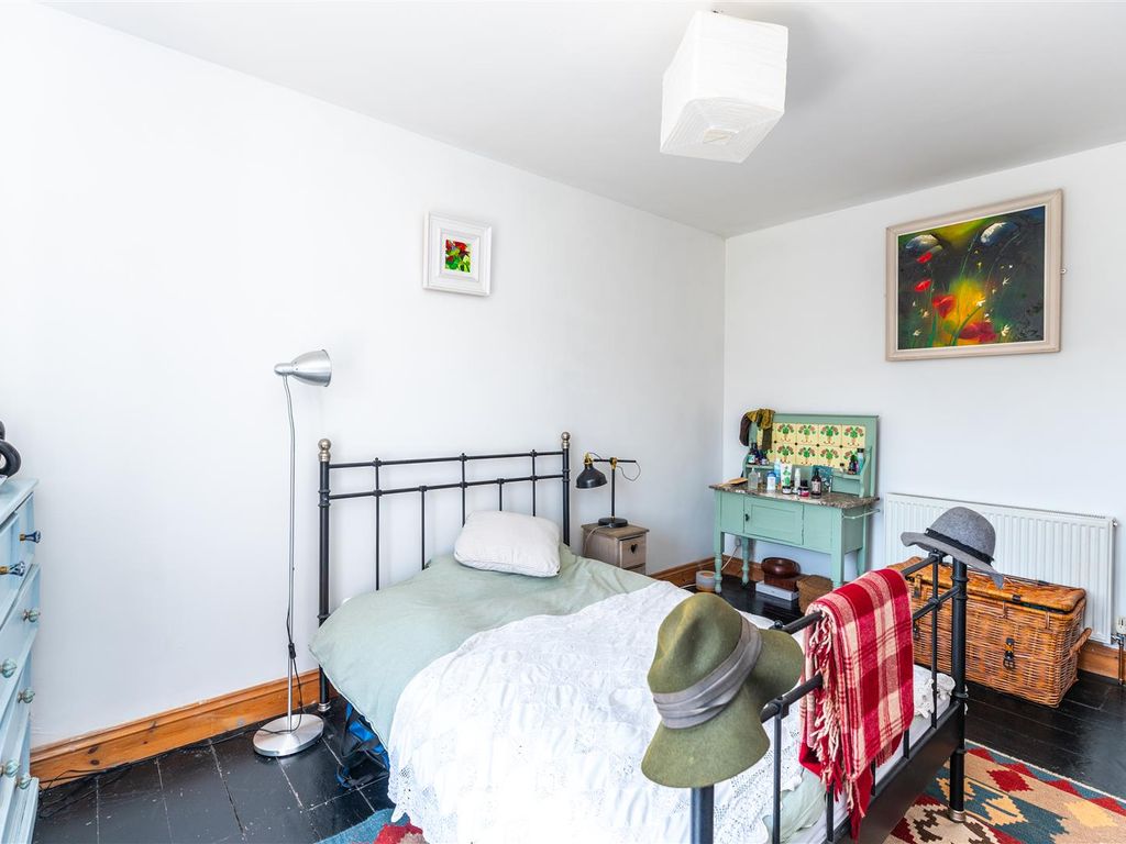 2 bed detached house for sale in Heol Las, Ynysmeudwy, Pontardawe, Swansea SA8, £220,000
