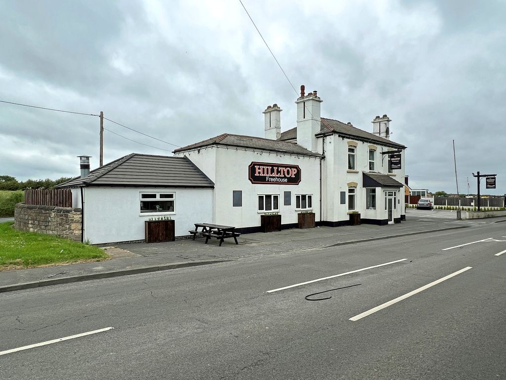 Pub/bar for sale in Sheffield Road, Doncaster DN12, £350,000