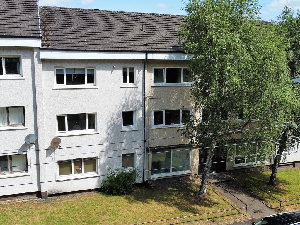 1 bed flat for sale in Linnhead Drive, Glasgow G53, £38,000