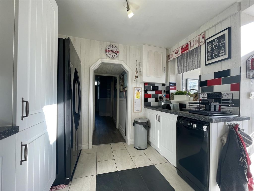 4 bed semi-detached house for sale in Bow Street SY24, £295,000