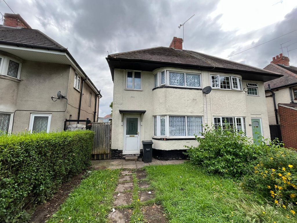 3 bed semi-detached house for sale in Wolverhampton Road, Oldbury B69, £190,000