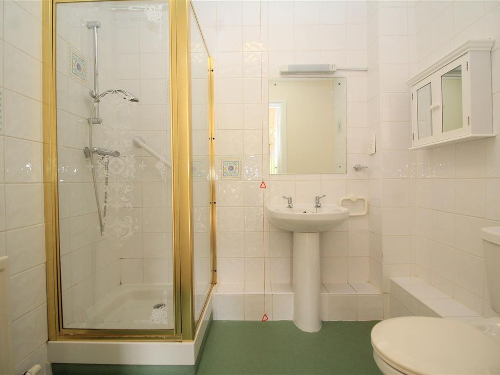 2 bed flat for sale in Cathedral Green Court, Crawthorne Road, Peterborough PE1, £100,000