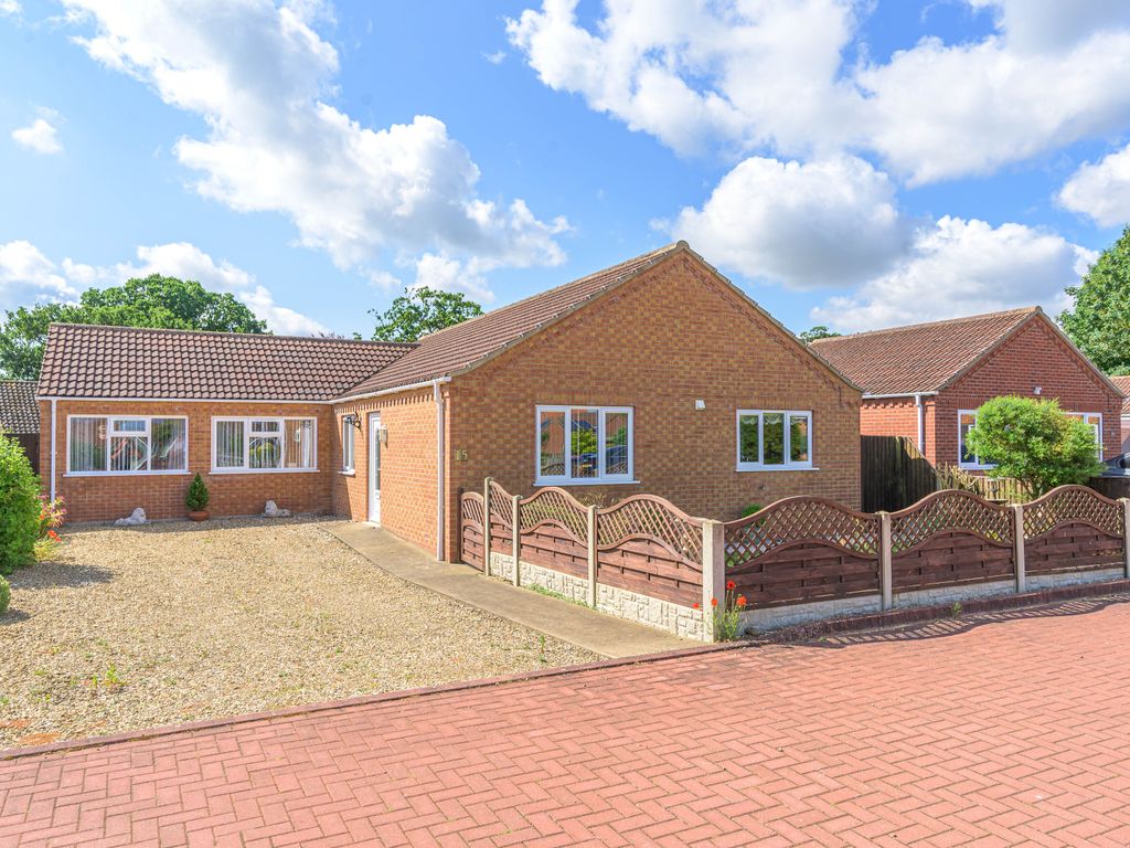 3 bed bungalow for sale in Mel Marshall Way, Wrangle PE22, £279,950