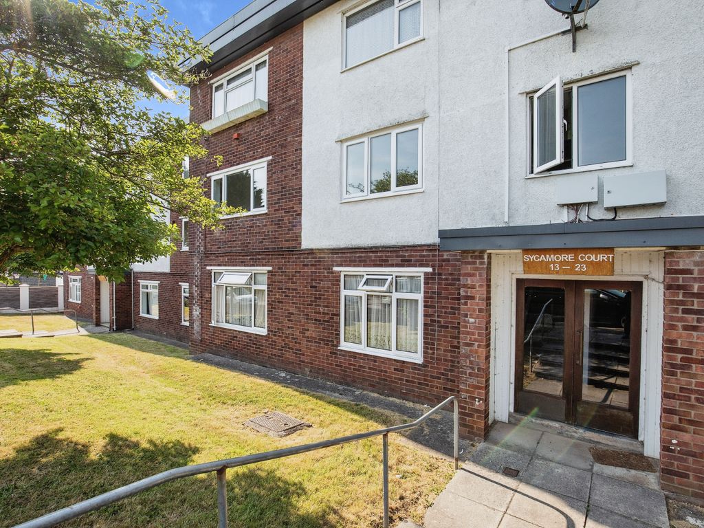 2 bed flat for sale in Woolaston Avenue, Cardiff CF23, £190,000