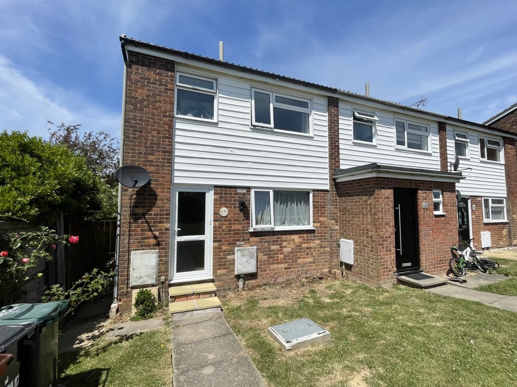 3 bed end terrace house for sale in Bramble Close, Eastbourne, East Sussex BN23, £270,000