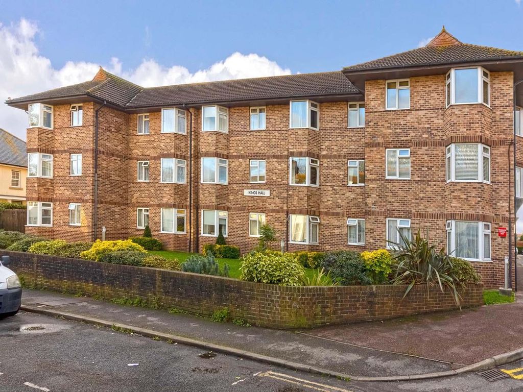 1 bed flat for sale in Park Road, Worthing BN11, £110,000