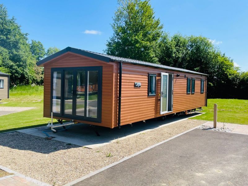 3 bed mobile/park home for sale in Lineside, Hubberts Bridge, Boston PE20, £46,981