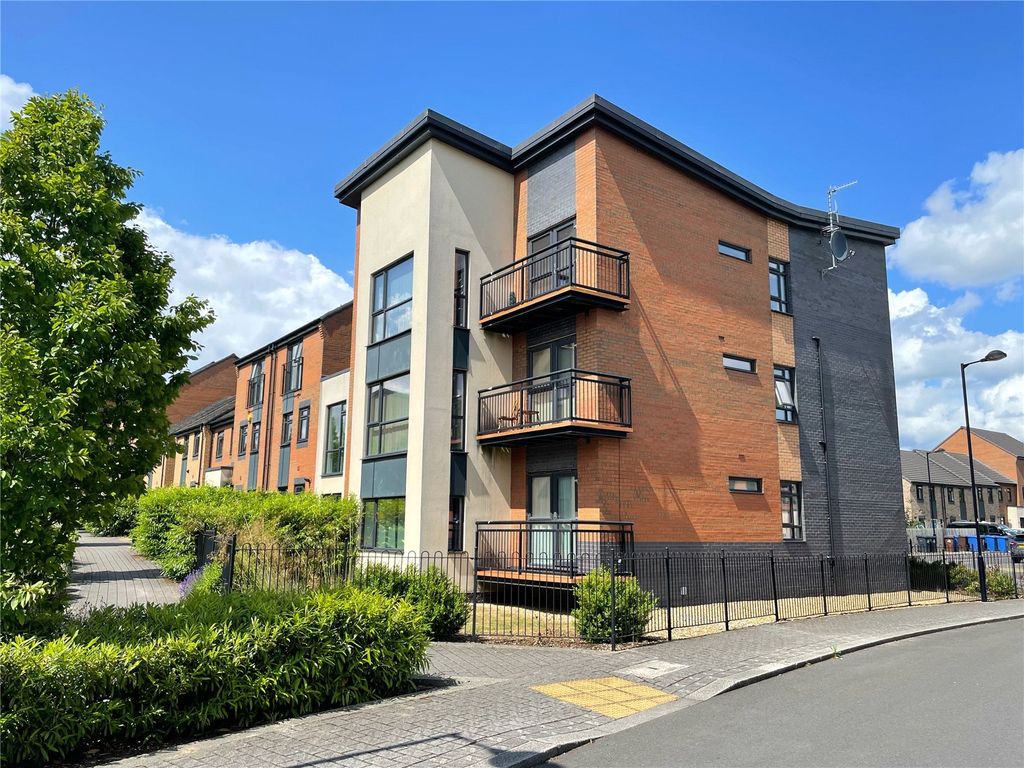 2 bed flat for sale in Norville Drive, Stoke-On-Trent, Staffordshire ST1, £117,500