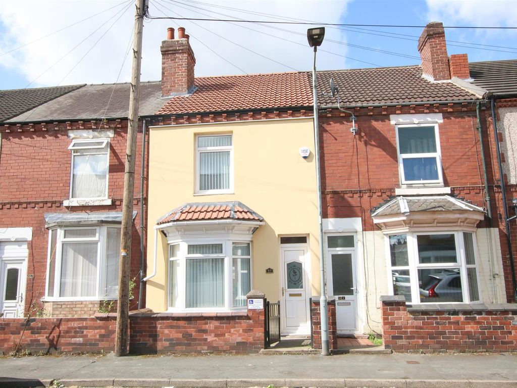 3 bed terraced house for sale in West End Avenue, Bentley, Doncaster DN5, £90,000