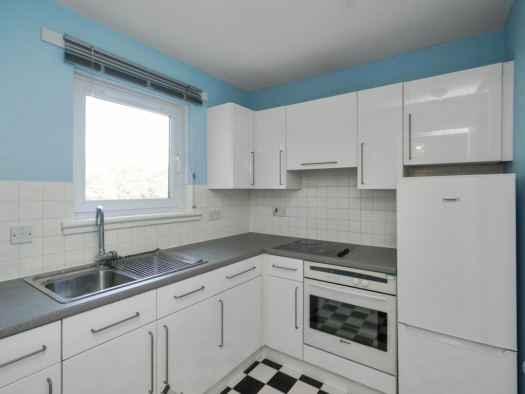 1 bed flat for sale in 10/4 Sheriff Park, The Shore, Edinburgh EH6, £160,000