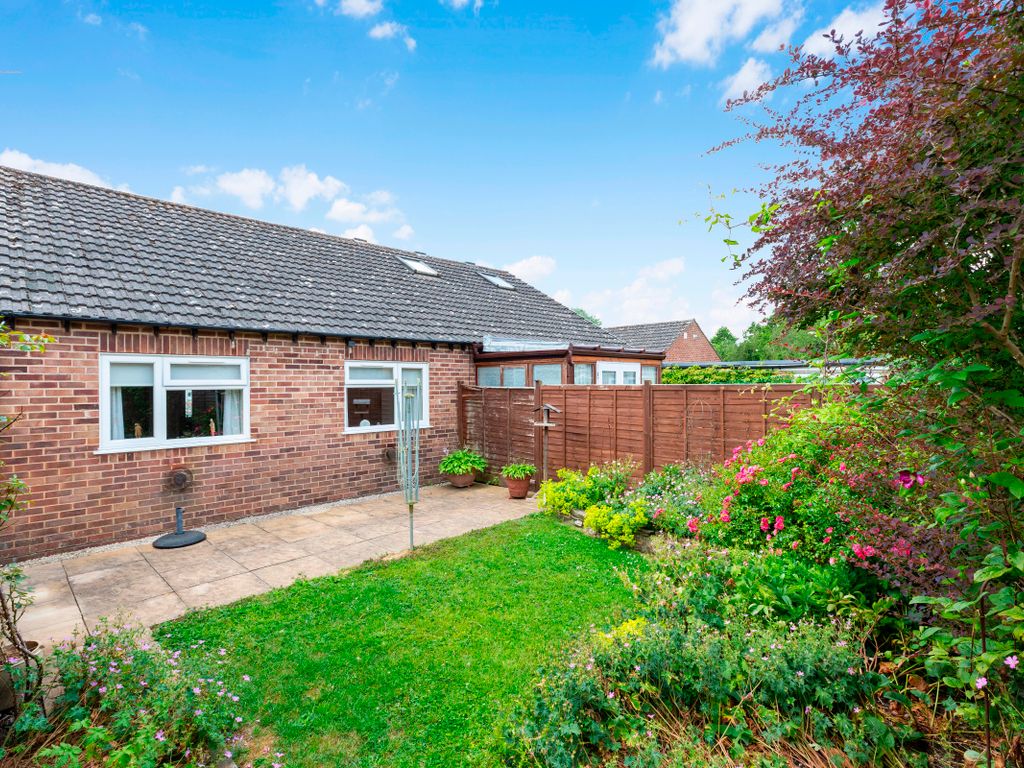 2 bed bungalow for sale in Wessex Way, Gillingham SP8, £240,000