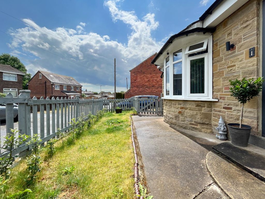 3 bed detached bungalow for sale in Boundary Terrace, Halifax Road, Dewsbury WF13, £260,000