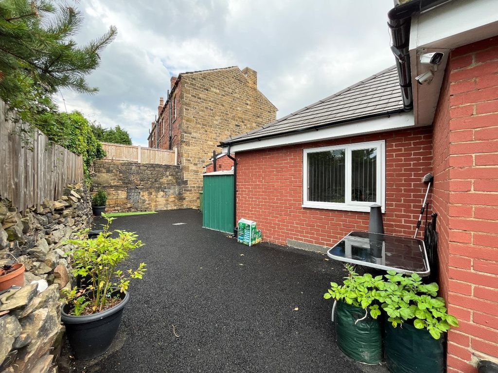 3 bed detached bungalow for sale in Boundary Terrace, Halifax Road, Dewsbury WF13, £260,000