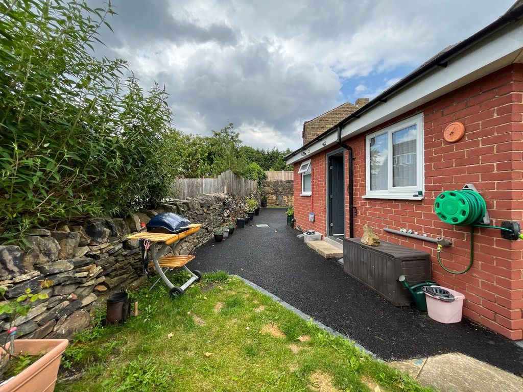 3 bed detached bungalow for sale in Boundary Terrace, Halifax Road, Dewsbury WF13, £260,000