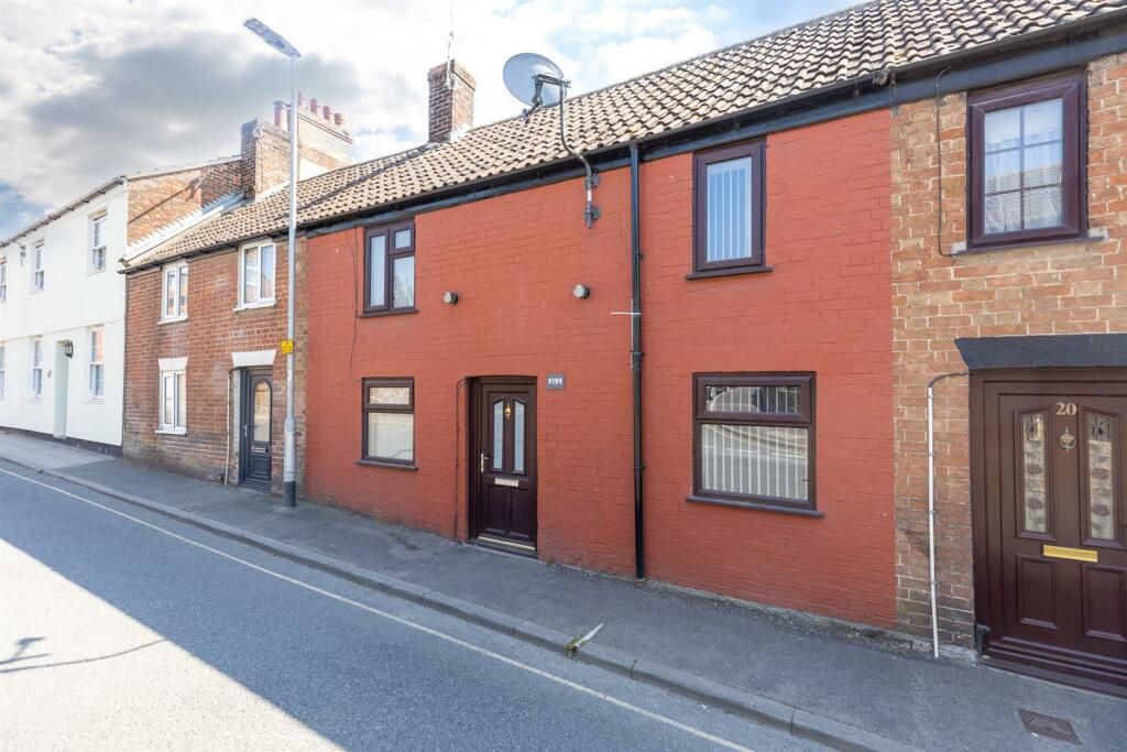 2 bed terraced house for sale in Station Road, Castle Cary BA7, £135,000
