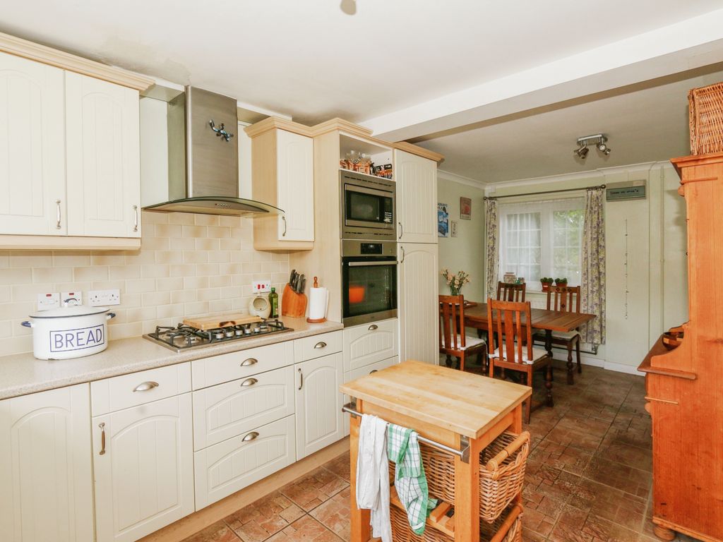 3 bed terraced house for sale in New Road, Wareham BH20, £315,000