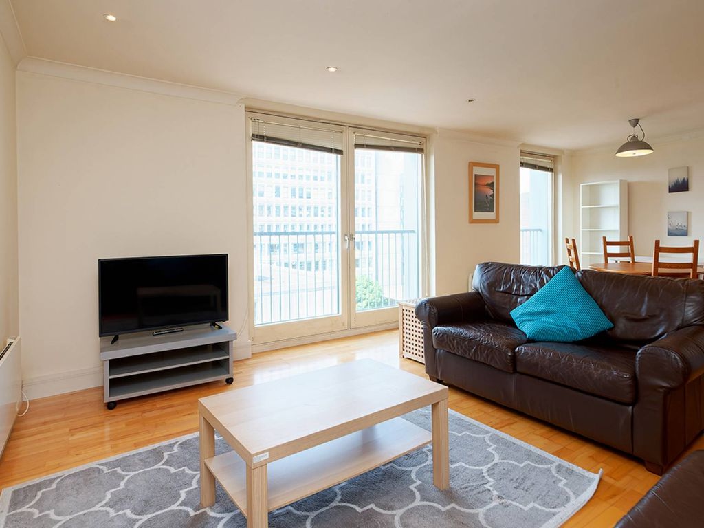 2 bed flat for sale in Argyle Street, Glasgow G2, £195,000