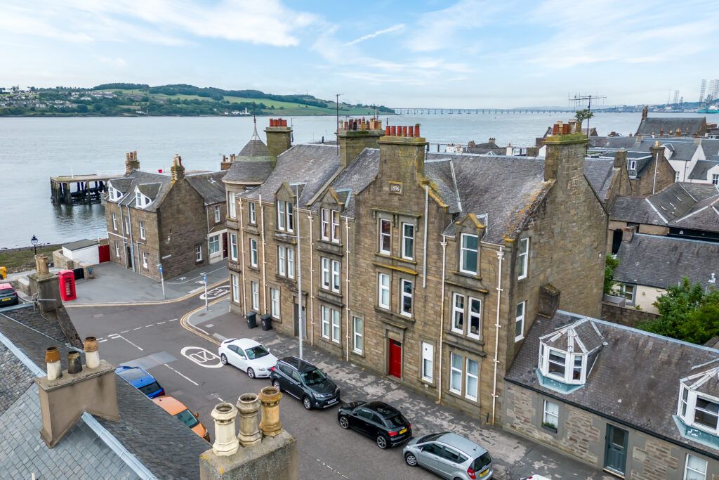 1 bed flat for sale in Gray Street, Broughty Ferry, Dundee DD5, £139,000