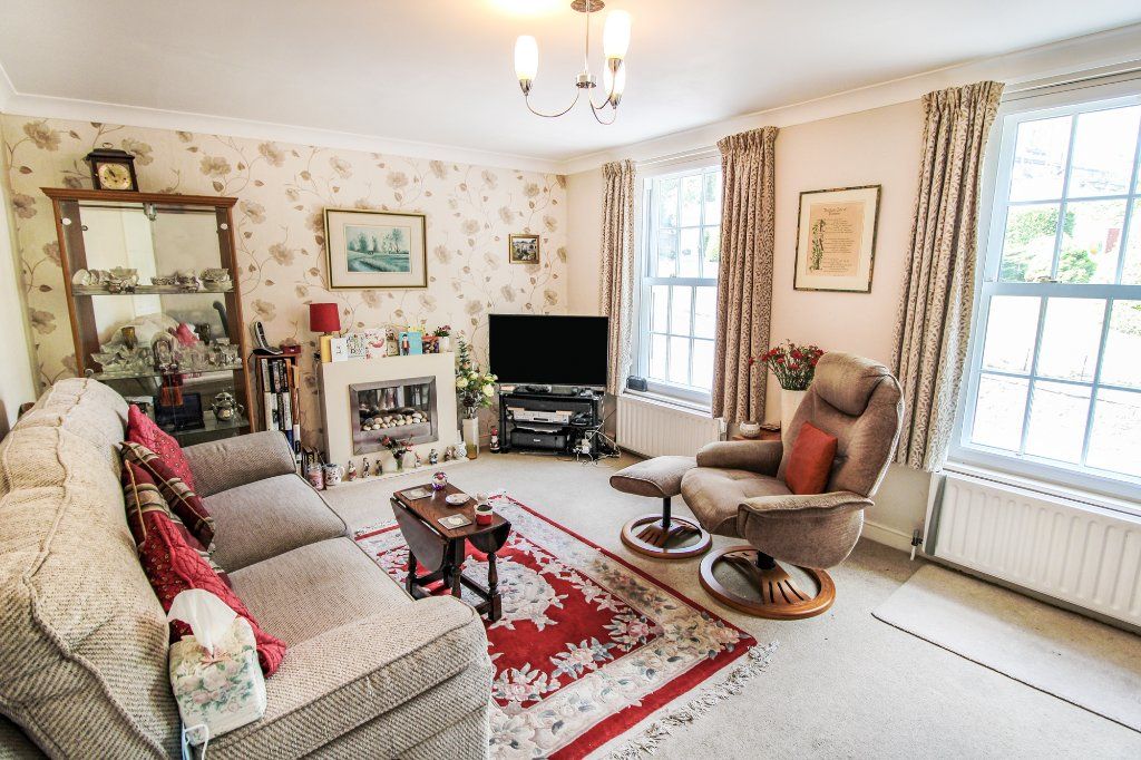 1 bed flat for sale in High Street, Knaresborough, North Yorkshire HG5, £159,950