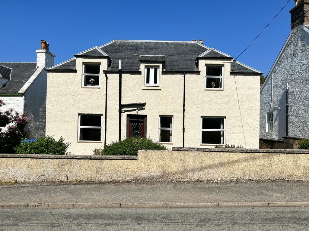 4 bed detached house for sale in Main Street, Kyle Of Lochalsh IV40, £265,000