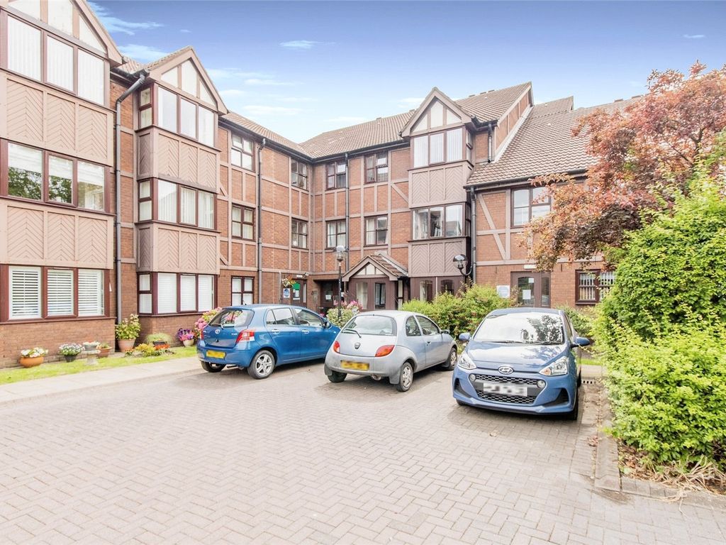 1 bed flat for sale in Tudor Court, Liverpool, Merseyside L19, £80,000