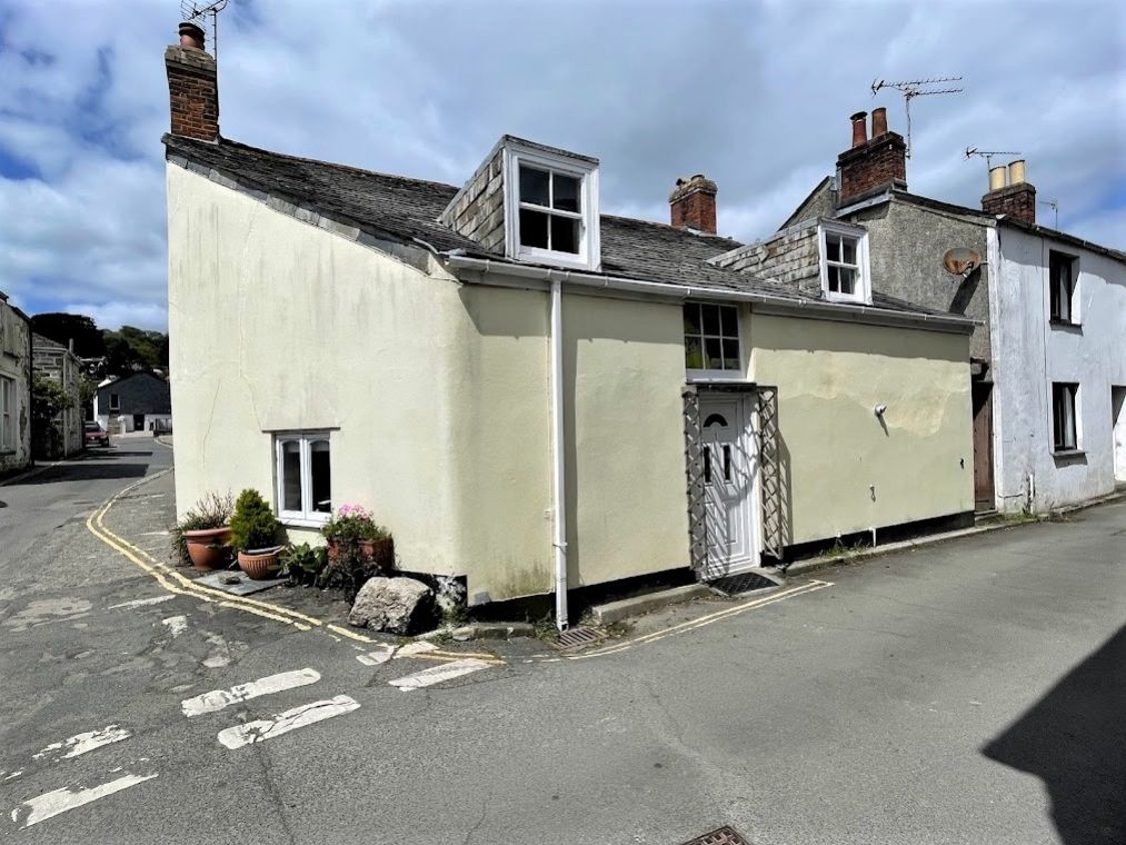 4 bed cottage for sale in Church Lane, Lostwithiel, Cornwall PL22, £195,000