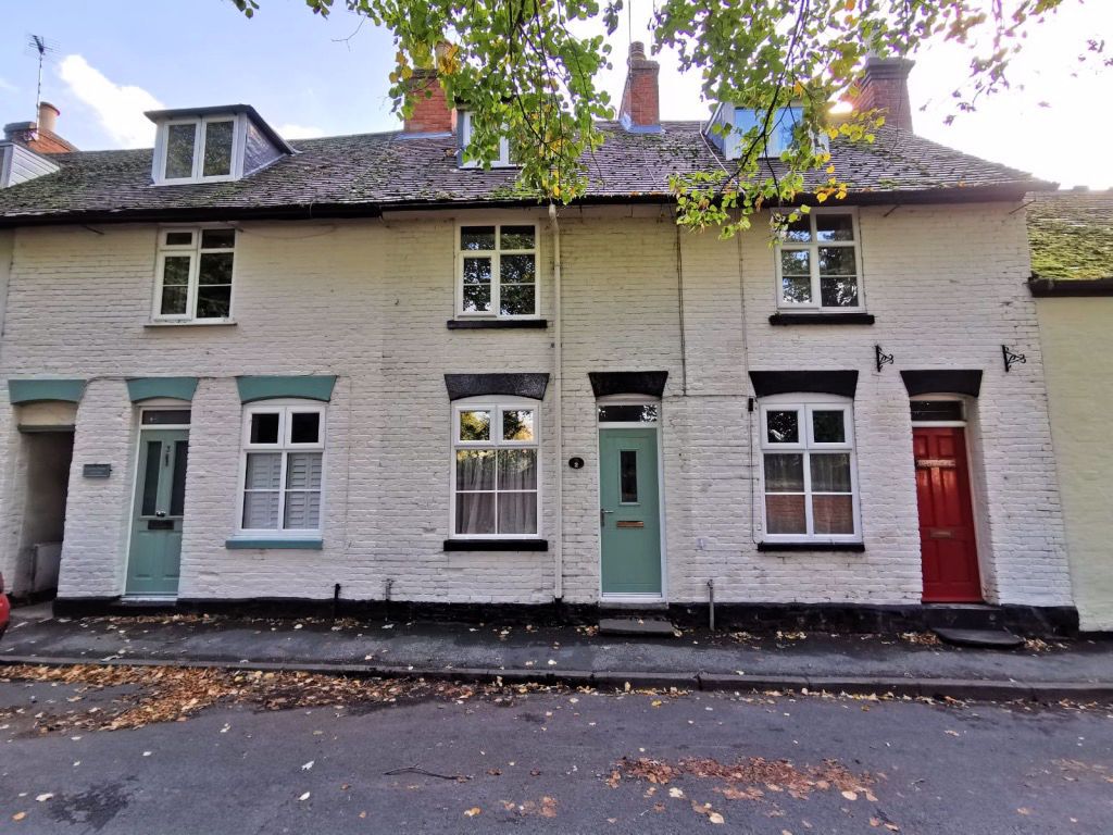 2 bed terraced house for sale in Church Street, Leamington Spa CV33, £260,000