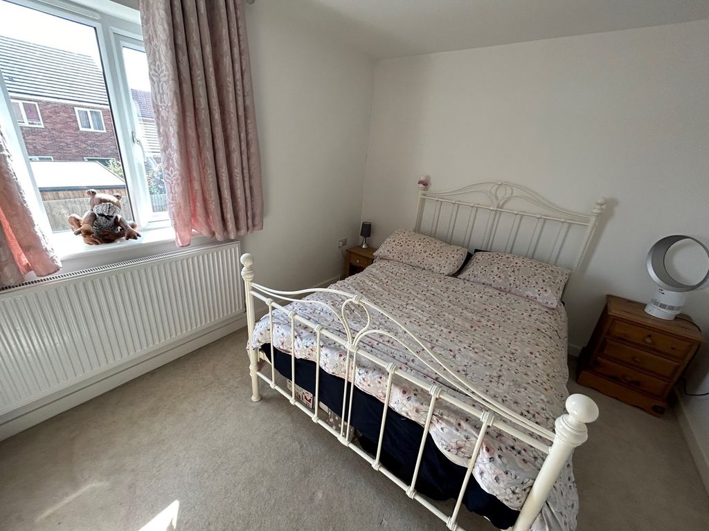 3 bed semi-detached house for sale in Perth Close, Bourne PE10, £230,000